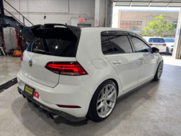 2018 VOLKSWAGEN GOLF GTI S63333767517185121