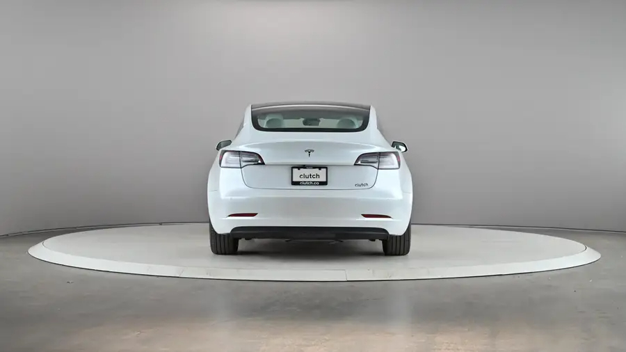 2020 Tesla Model 364258207717763123