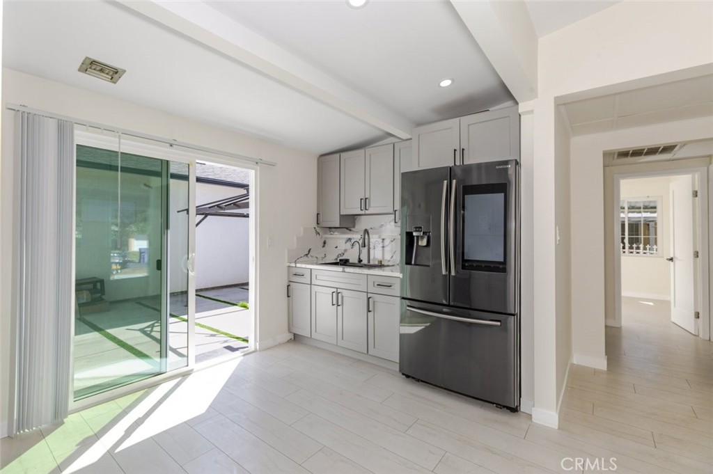 8206 Cantaloupe Avenue Panorama City CA, 9140263645355378433121