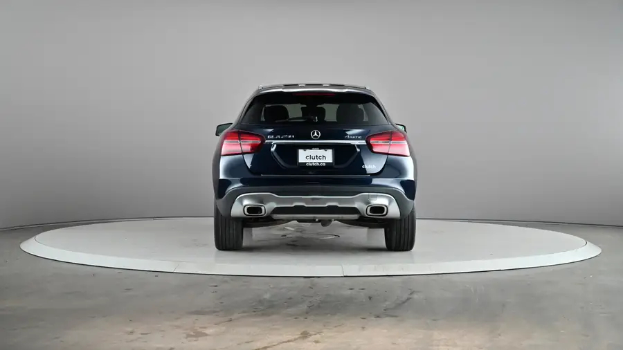2018 Mercedes-Benz GLA63747588590467124