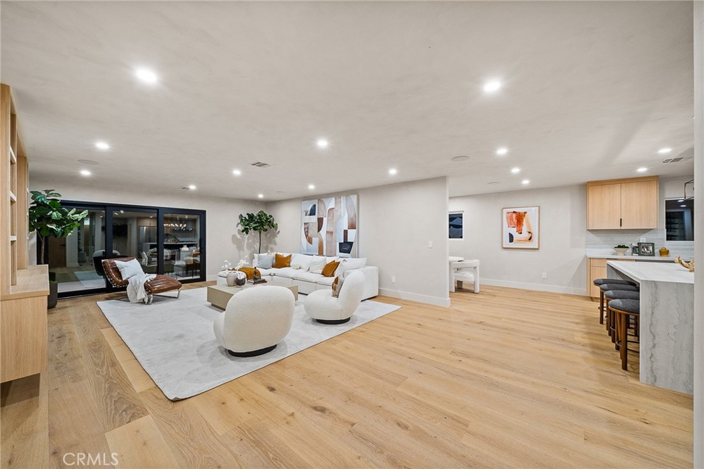 5157 Woodley Avenue, Encino CA, 9143664078059582338122