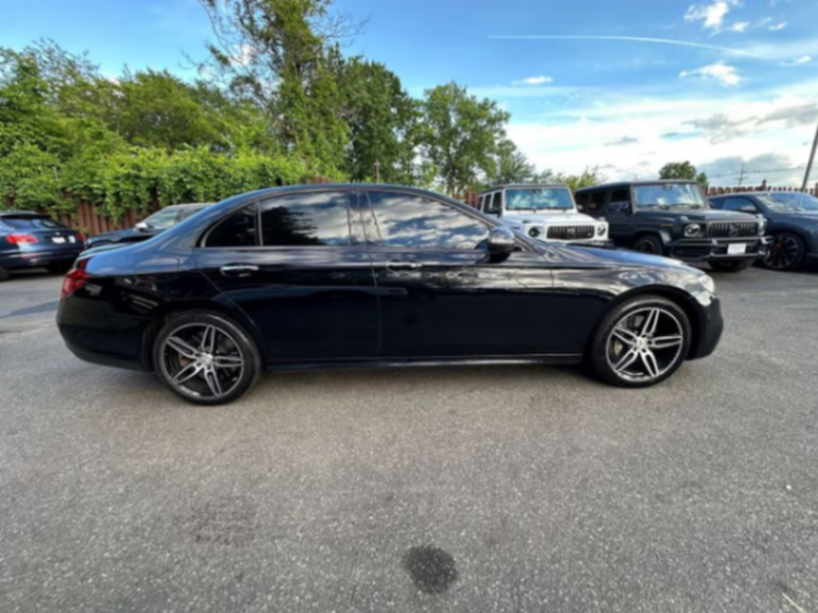 Pre-Owned 2017 Mercedes-Benz Mercedes-AMG E-Class E 43 AMG Sedan 4D63278532977537122