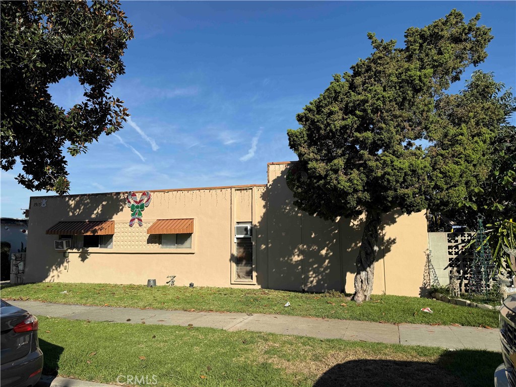 1915 E Wilson, Orange CA, 92867