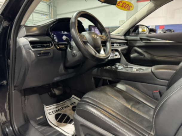 2023 INFINITI QX60 LUXE63335375461121122