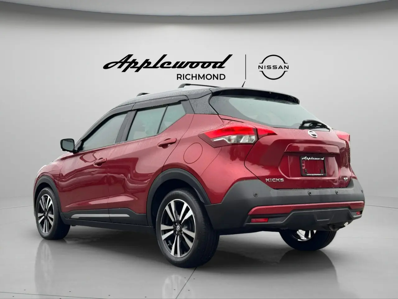 2020 Nissan® Kicks SR64113190924929122