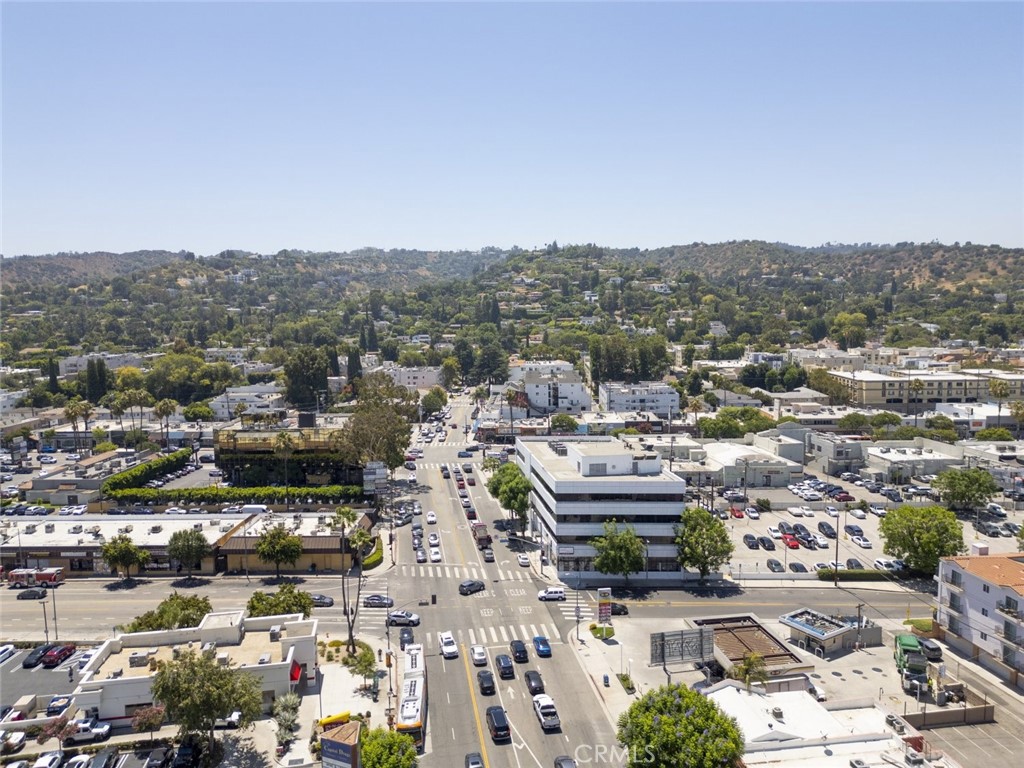 11617 Santa Monica Boulevard, West Los Angeles CA, 9002563821001289985122