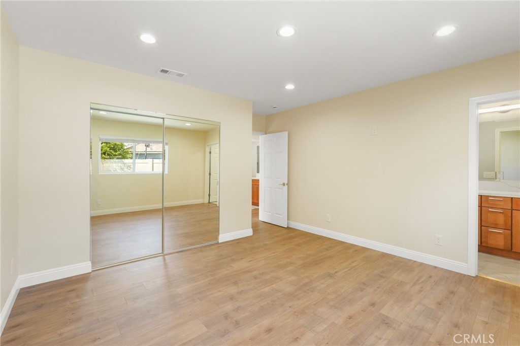 17121 Kingsbury Street Granada Hills CA, 9134463626295311233122