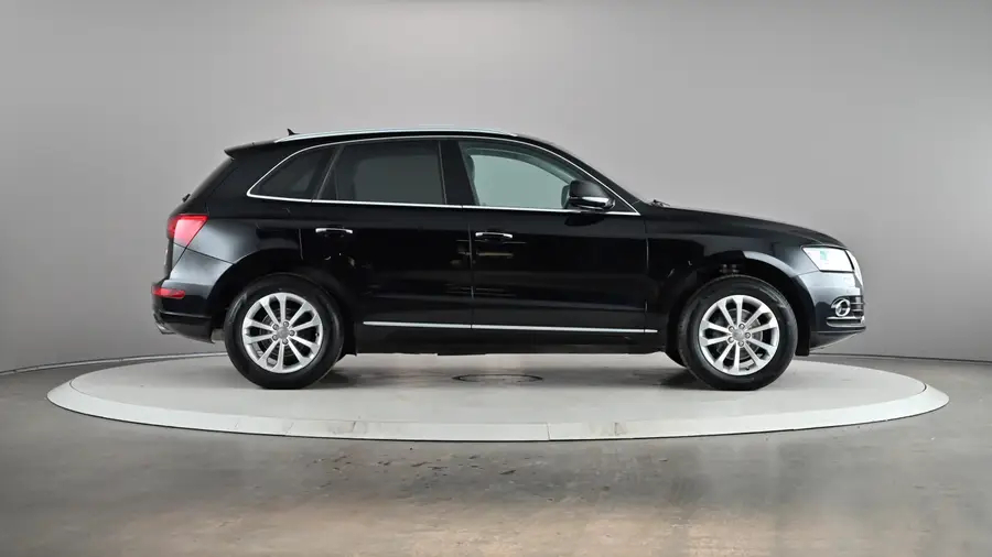 2017 Audi Q564145628491650123