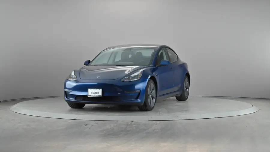 2022 Tesla Model 364575279899651121