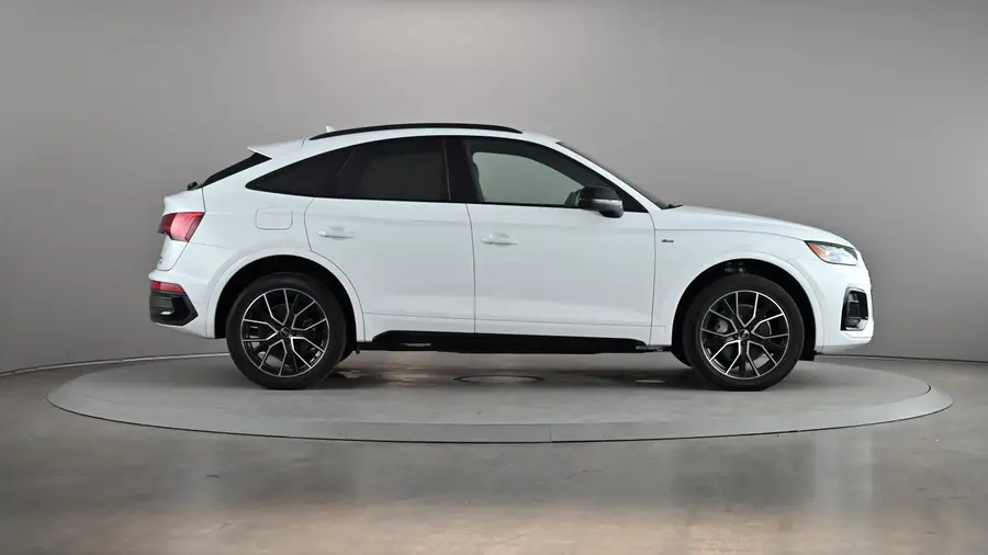 2022 Audi Q564167620450945123