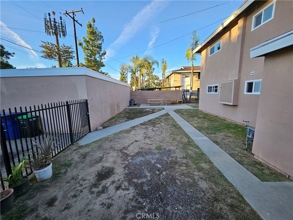1381 Burwood La Habra CA, 9063164120379238659123