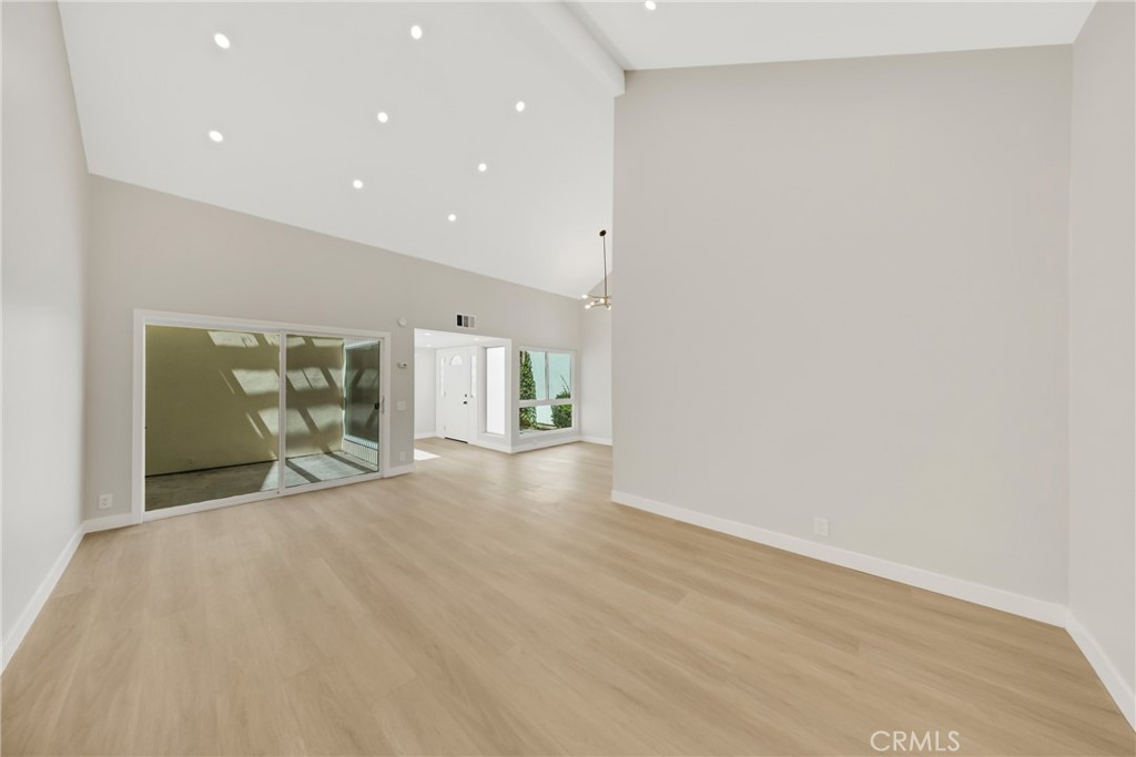 14 Willow Tree Lane Irvine CA, 9261263646626994819121