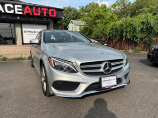 Clase C 2015 C 300 4matic Berlina 4D de segunda mano63271221604995121