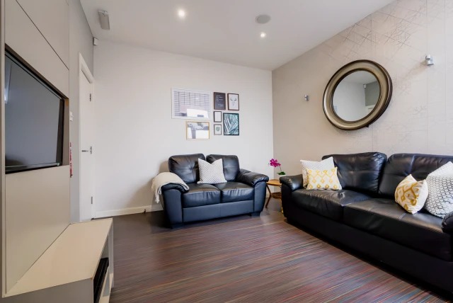 17 Ashford Street64196155569665121