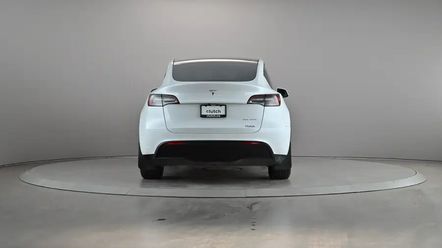 2023 Tesla Model Y64848001893251120