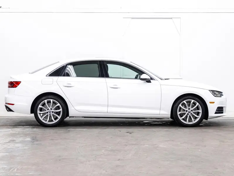 2017 Audi A464488959314433121