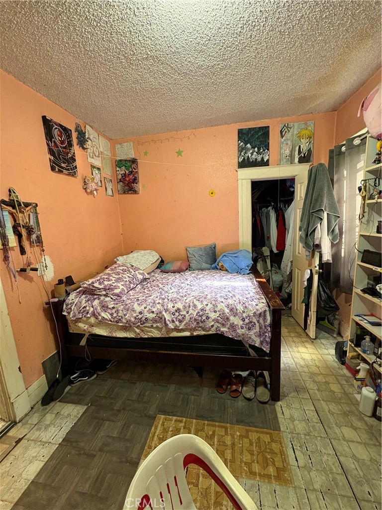 244 E 43rd Place, Los Angeles CA, 9001163768949173123121