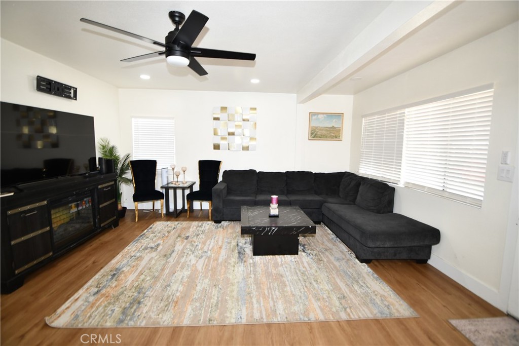 $5,300/month 4028 W 160 Street Lawndale CA, 9026064098357875971122