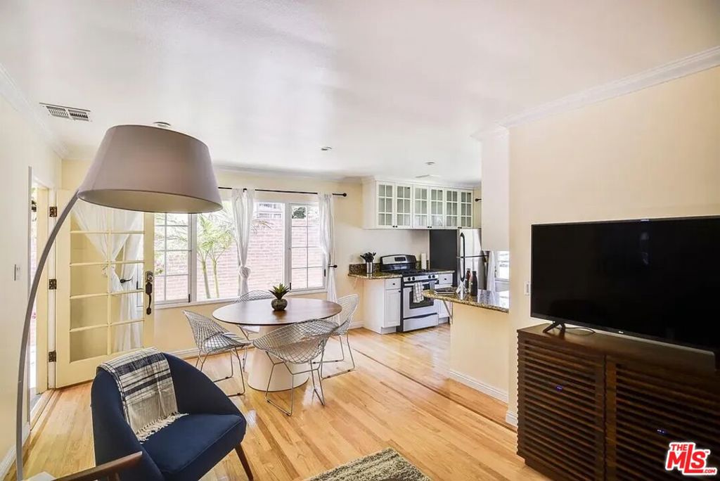 816 17th Street A Santa Monica CA, 9040364111213889411121