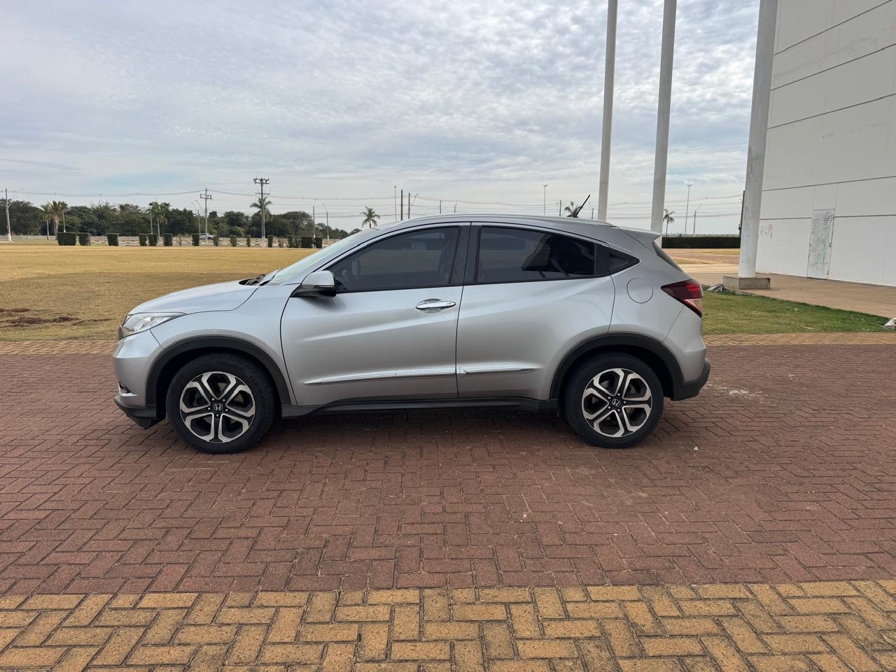 HRV 1.8 TOURING 2018 AUT CINZA65005529251970122