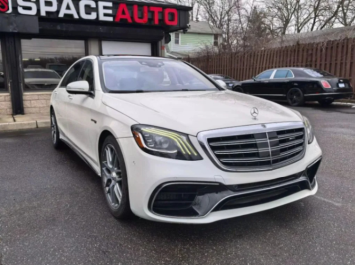 Mercedes-Benz Mercedes-AMG Clase S S 63 AMG Sedán 4D de 2019, usado63281858425217122