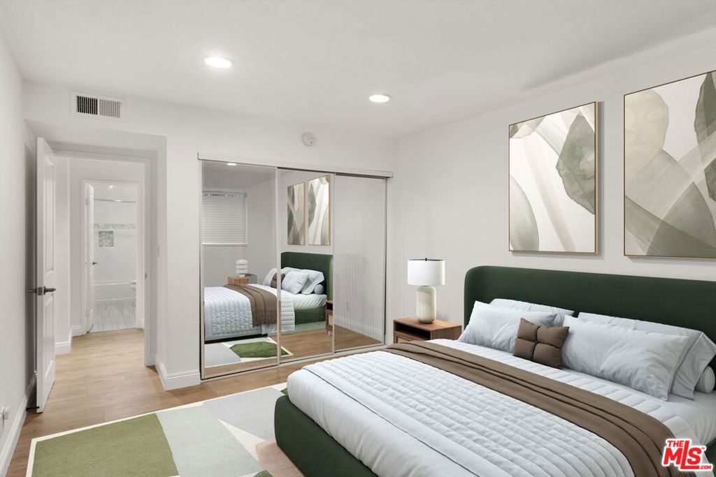 1010 Hammond Street 204 West Hollywood CA, 9006964134826156033122