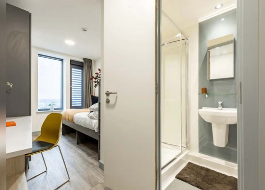 Onyx, Birmingham Classic Ensuite64285456997762123