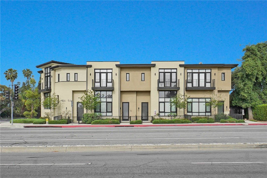 501 N Santa Anita B, Arcadia CA, 9100664066399805953120