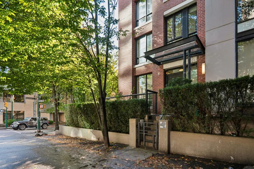 308 Smithe Street, Vancouver, BC
