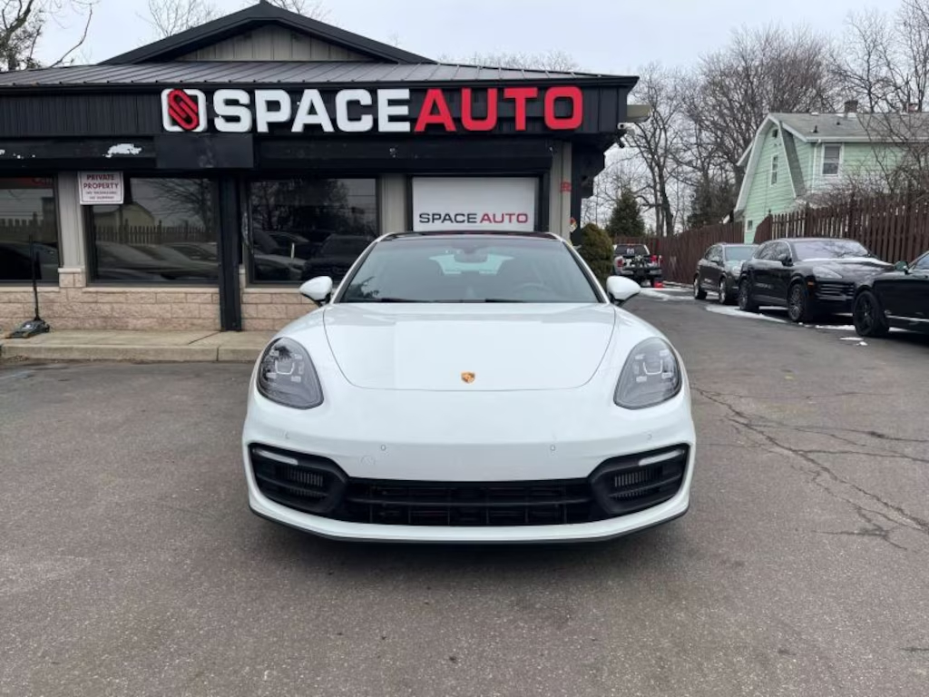 Pre-Owned 2021 Porsche Panamera 463280902932611122