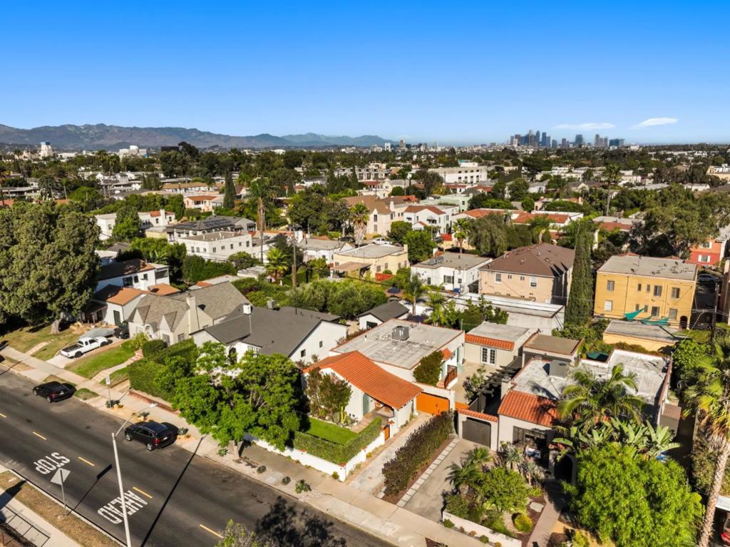 1250 Hauser Boulevard, Los Angeles CA, 9001963680310368515122