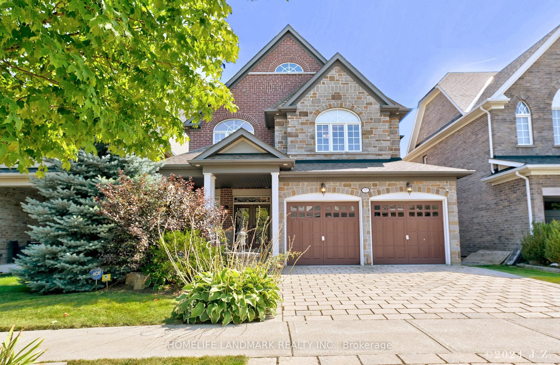 57 Castleglen Boulevard, Markham