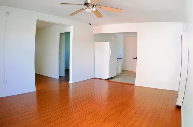 1204 W. 24th St.63589807337601121