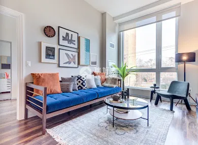 Downtown Evanston apartment, 7-minute walk to Northwestern University63656258066691120