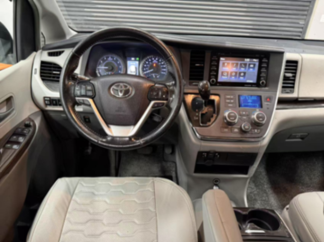 2019 Toyota Sienna XLE para 8 pasajeros, batalla de 119.3"63504028173827124