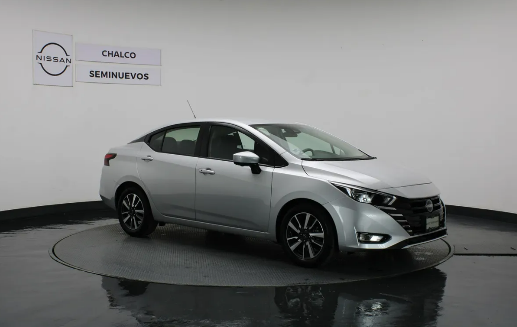 Nissan Versa 1.6 Advance AT64682748614530122