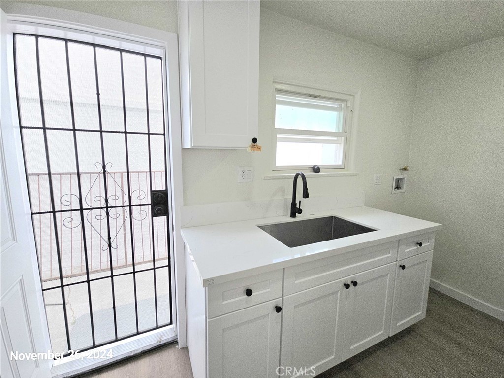 10916 S Inglewood Avenue 10916 1/2 Inglewood CA, 9030464109309927426122