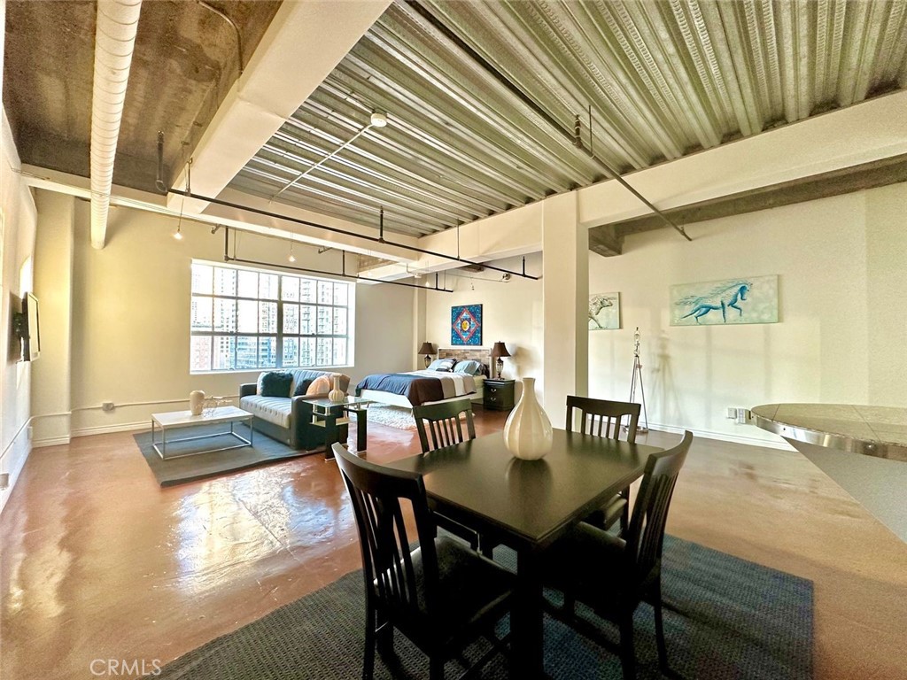 312 W 5th Street 1105 Los Ángeles CA, 9001364122070517122121