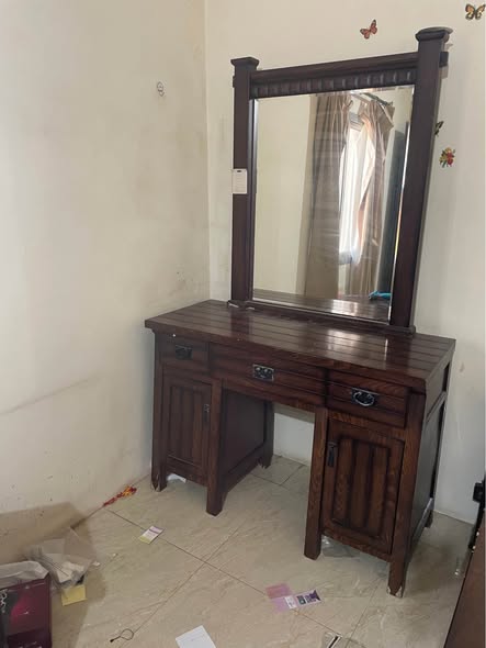 Dressing table 64994400989057122