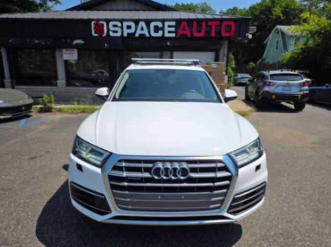 Audi Q5 45 TFSI Premium Plus SUV deportivo de 4 puertas, usado, año 202063278277724163120