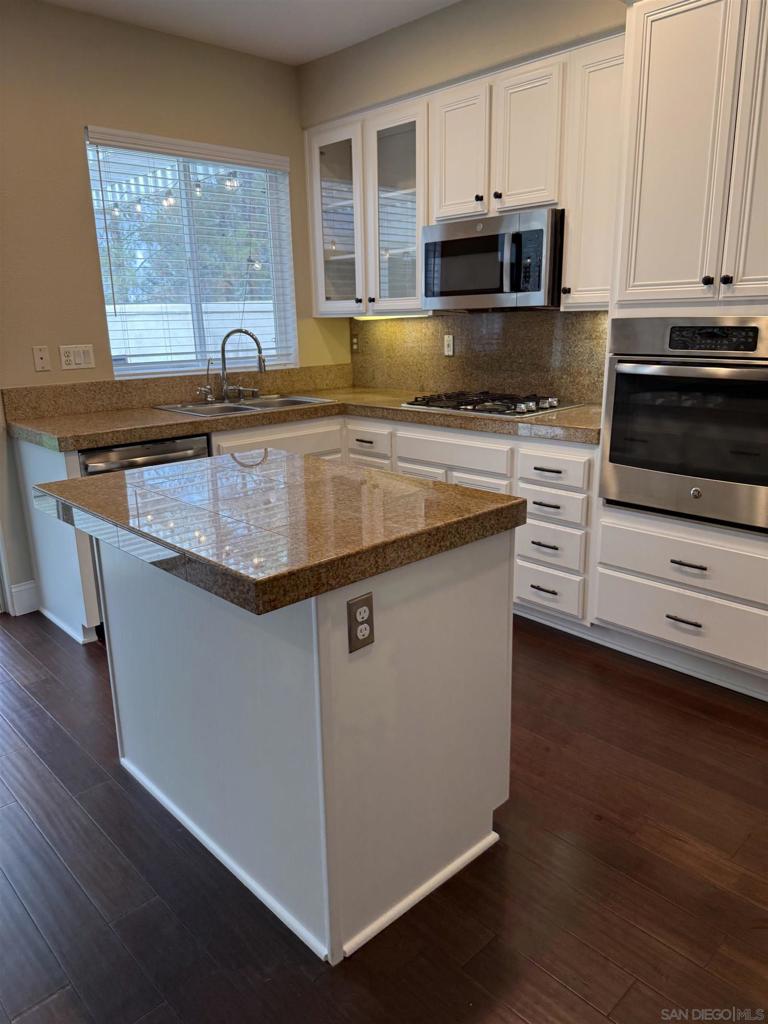 41195 Sea Island Court Temecula CA, 9259164131195540227121