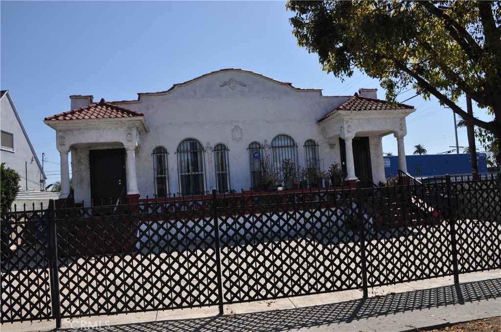 2536 2538 S Rimpau Boulevard, Los Angeles CA, 9001663657124184323122