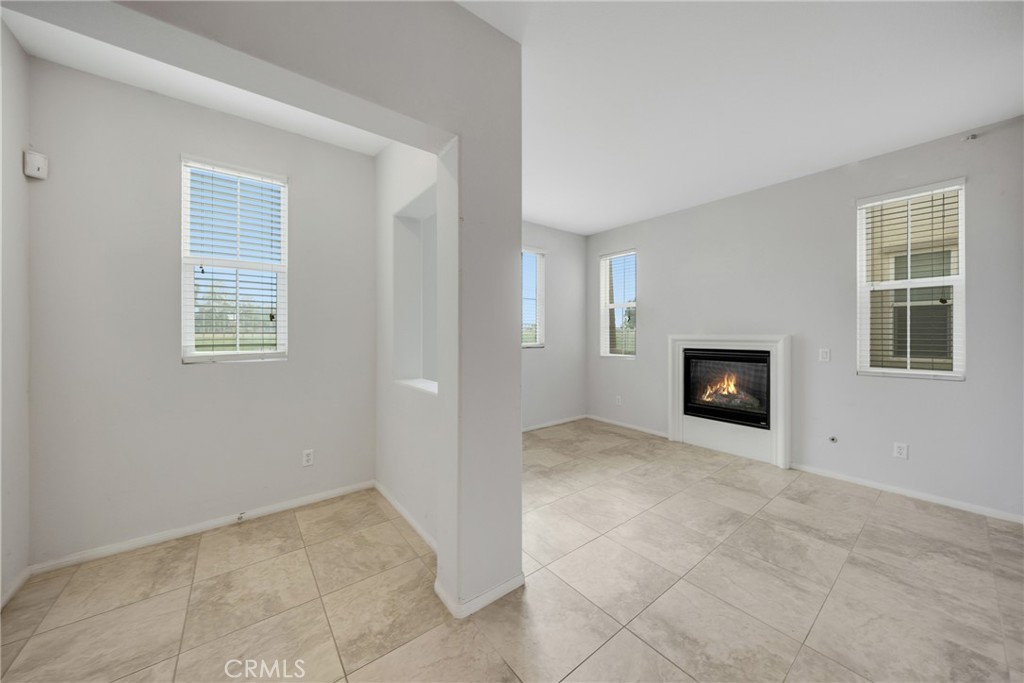 13122 Westminster Lane Moreno Valley CA, 9255364091077725955122