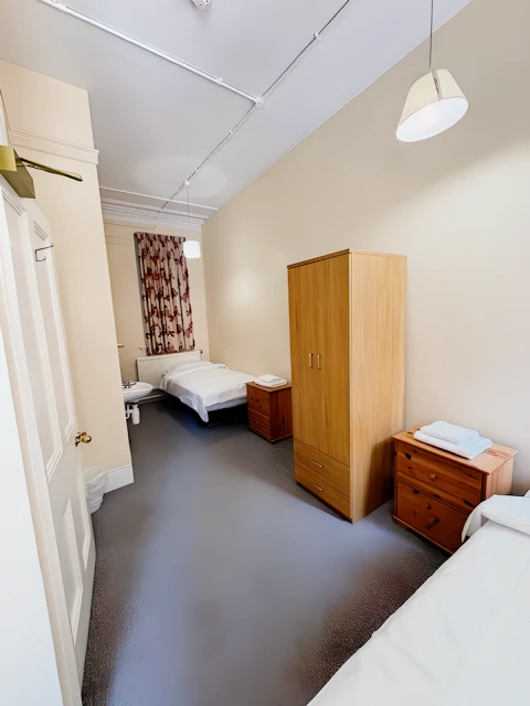 Twin Room Queen Alexandra's House, London
