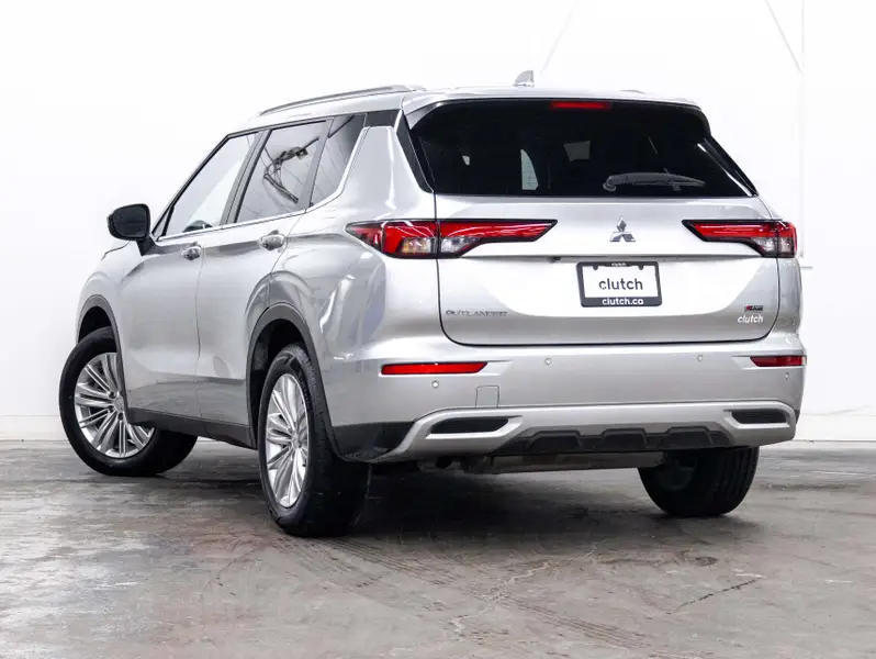 2024 Mitsubishi Outlander64064810757633123