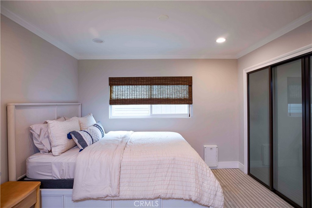 512 3rd Street Manhattan Beach CA, 9026663704065197443121