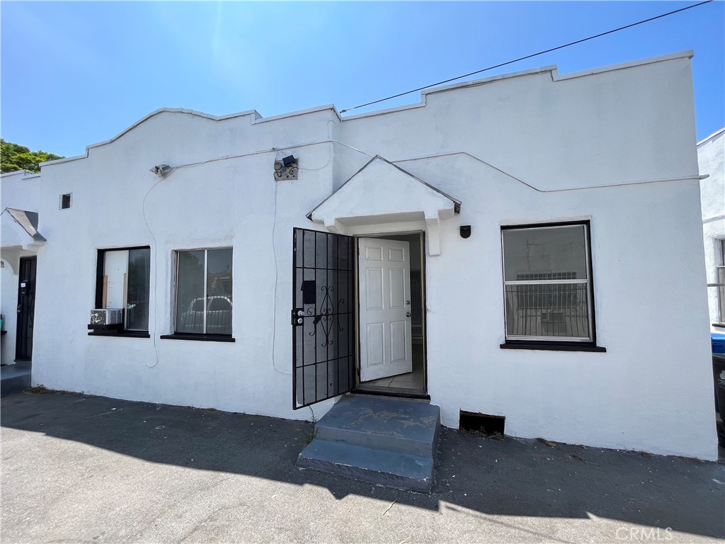 $1,895/month 2651 S Colverdale Avenue Los Angeles CA, 9001664134334210305120