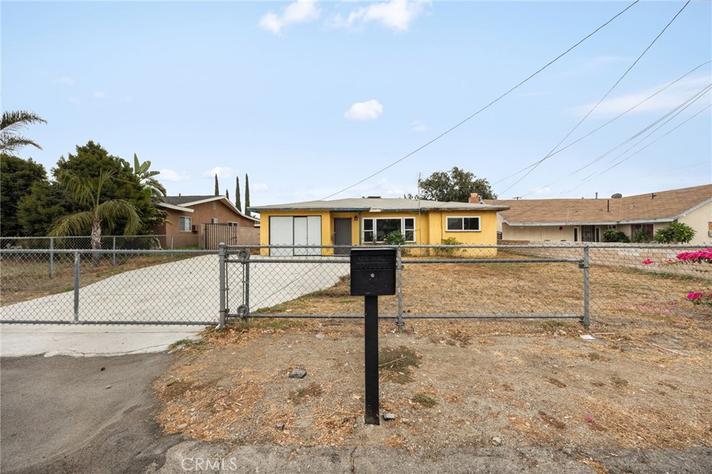 9259 Beech Avenue, Fontana CA, 9233563822093911425121