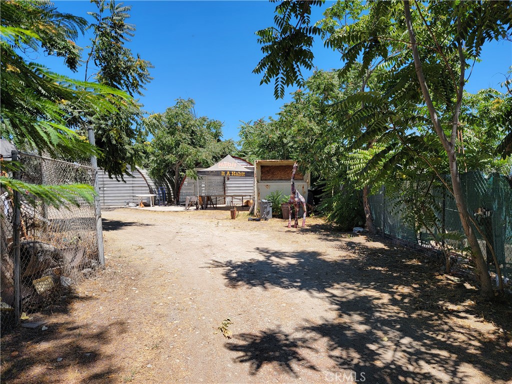 1844 W Coast Boulevard, Rialto CA, 9237763659070684161122