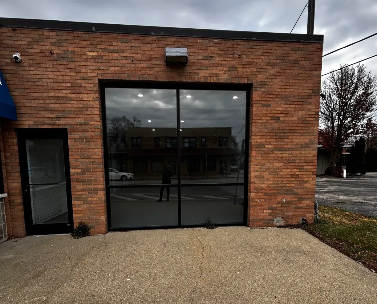 1724 Grand Avenue Waukegan, IL 60085